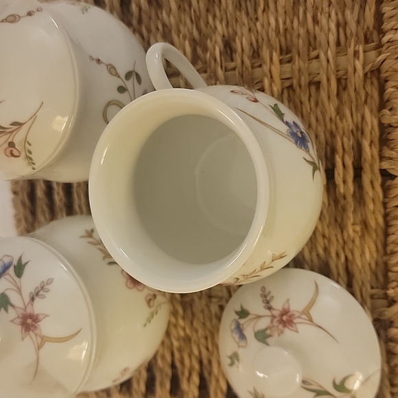Vintage B.I.A. Cordon Bleu mini Tea Cups with lids set of 6 - Picture 3 of 6